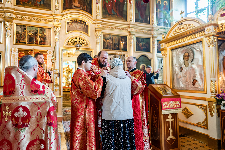 Божественная литургия в храме Преображения Господня погоста Старый Спас деревни Легчищево м.о. Чехов